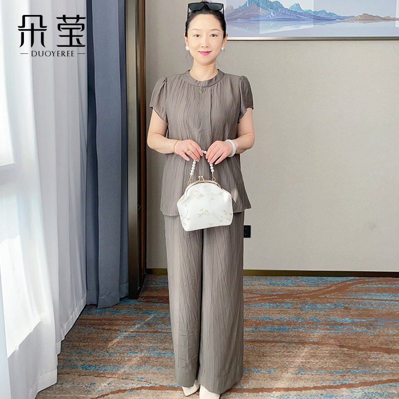 朵莹妈妈夏装简约两件套宽松中年女纯色T恤中老年新款休闲套装40,淘宝优惠券,粉丝福利购,淘宝优惠卷