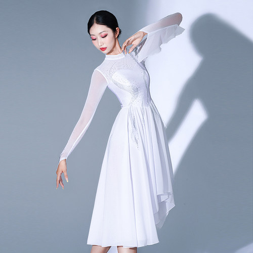 白色开场舞额尔古纳河演出服万疆舞蹈服饰现代舞歌伴舞演出服中裙 - 图0