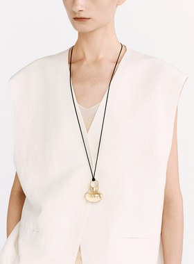 【灵感搭配】AUM噢姆2026年夏季新款多种戴法蛋形玻璃吊坠戒指女