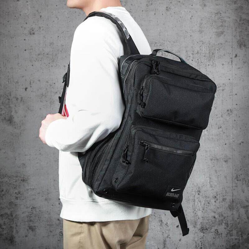 NIKE Nike schoolbag men's and women's large capacity sports basketball elite air cushion backpack travel backpack CK2668-010