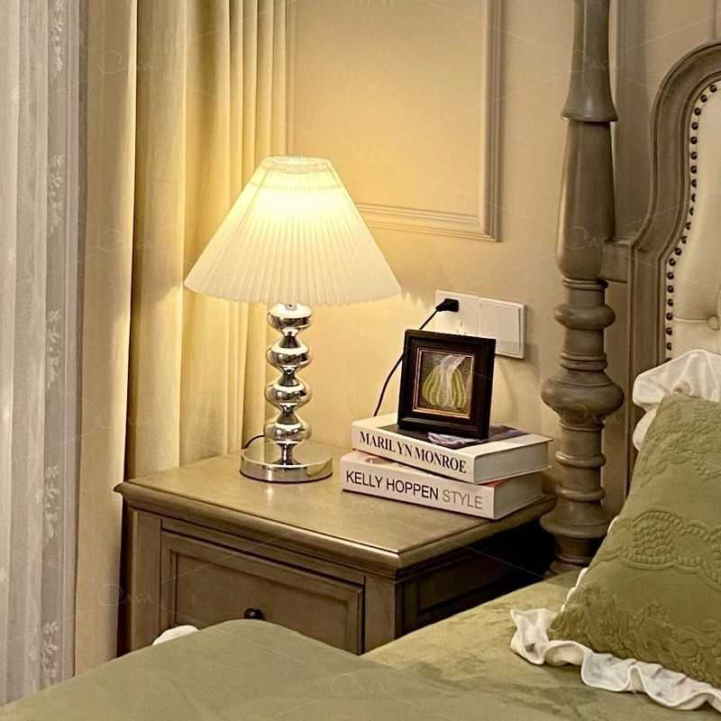 ins北欧百褶氛围卧室床头高级感现代简约送礼装饰小夜灯中古台灯