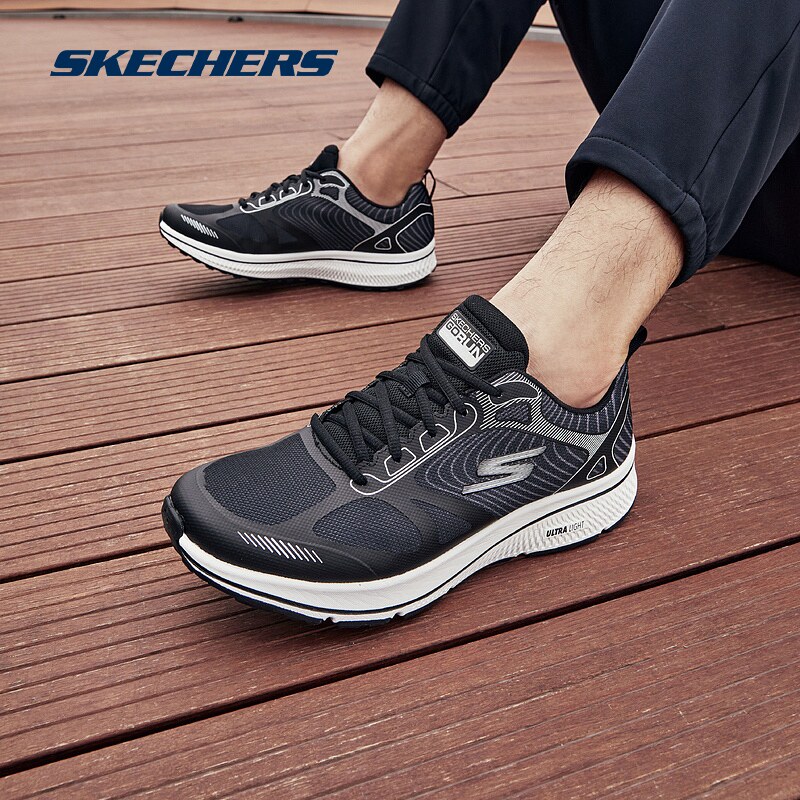  skechers运动跑步鞋