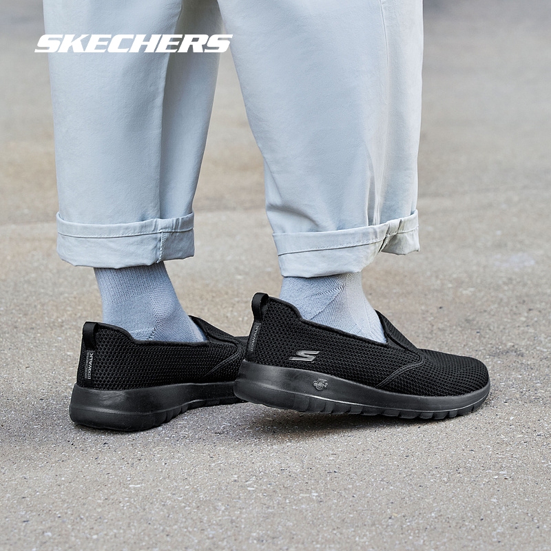  skechers运动健步鞋