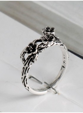 J2小红书同款在逃公主戒指轻奢小众小仙女开口可调节花儿朵朵指环