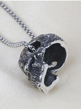 欧美朋克风吊坠钛钢骷髅头男士项链个性复古霸气不锈钢挂坠配饰