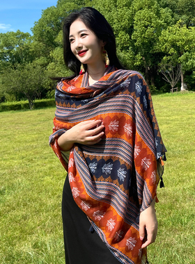 雪林鹿夏季旅游披肩民族风女流苏