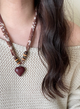春夏复古美拉德爱心吊坠丝巾项链