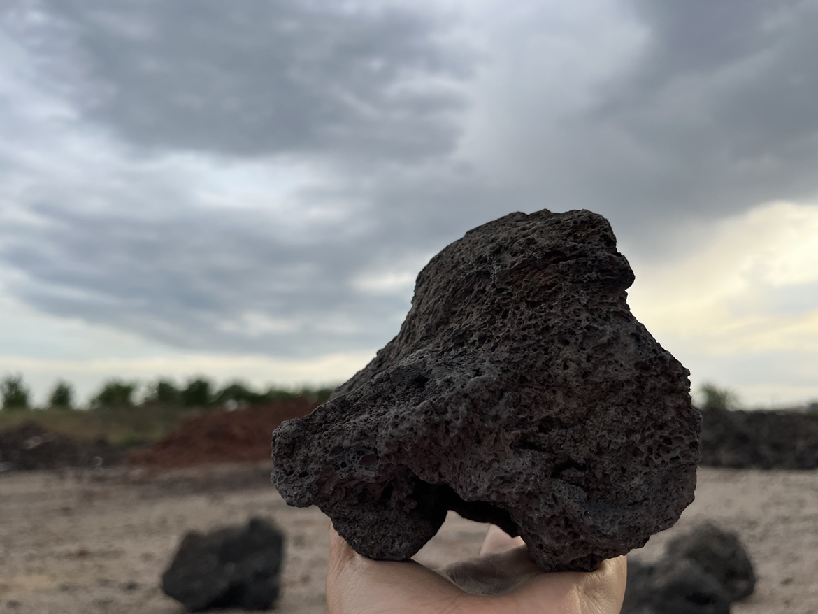 优质天然火山石原石碎石香薰石扩香石能量石水晶装饰客厅摆件石材 - 图1