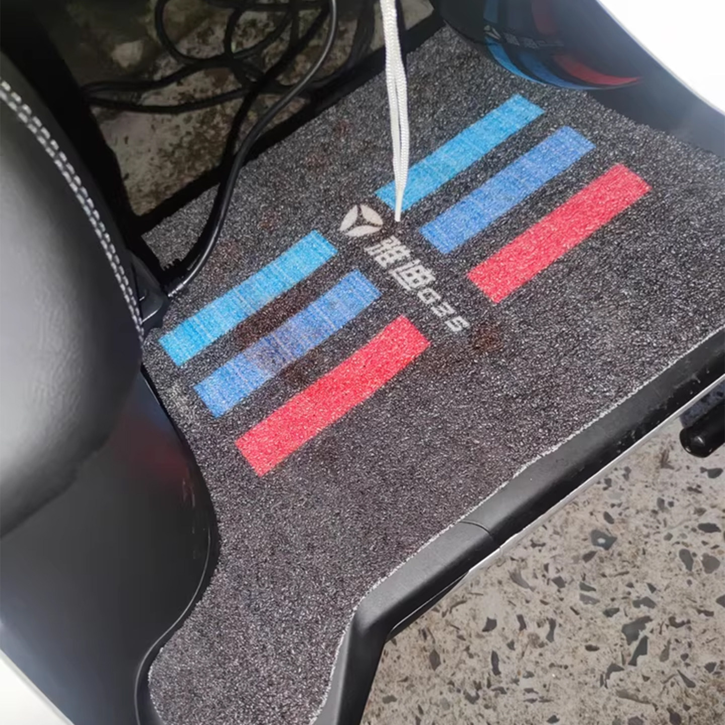 适用雅迪g35脚垫-h冠能电动车脚踏垫悦享版防水脚踩垫装饰小配件,淘宝优惠券,粉丝福利购,淘宝优惠卷