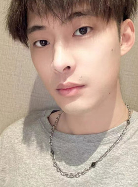 钛钢项链男女同款高级感锁骨链