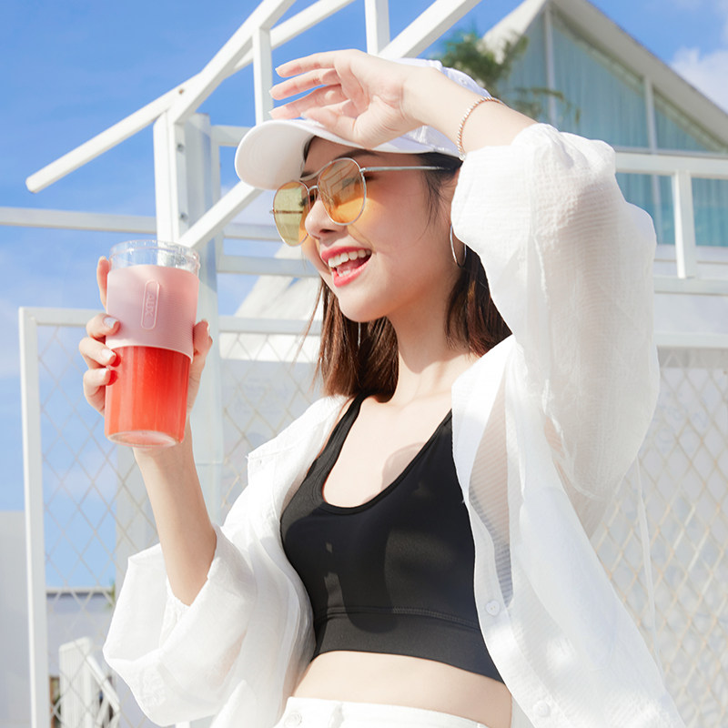  奥克斯成飞榨汁机