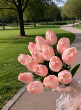 郁金香小夜灯手捧花发光花束家居装饰摆件拍照假花情人节生日礼物