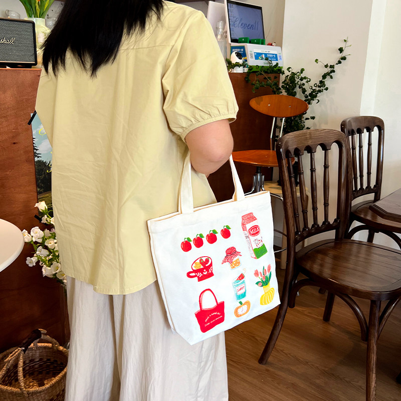 手提帆布包新款插画师联名学生通勤小拎包可爱饭盒袋百搭帆布袋,淘宝优惠券,粉丝福利购,淘宝优惠卷
