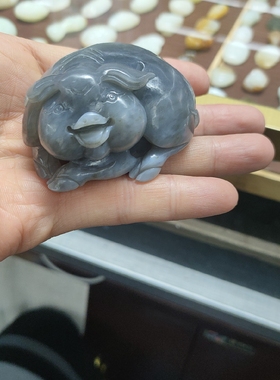 和田烟紫猪克重：185.6克规格：65×50×35mm送证书包装