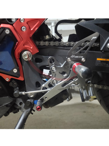 适用于川崎 Ninja400/Z400/Ninja500 2018-2025 改装升高脚踏总成 - 图1