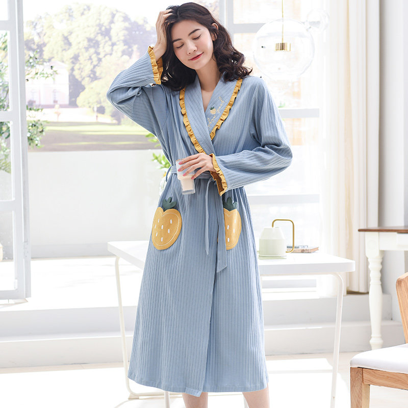  朵拉日记睡袍/浴袍