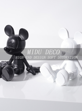 现代简约卡通米老鼠样板间