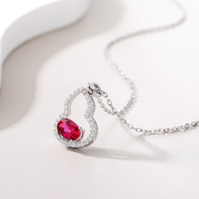 Cultivating colorful red gourd necklaces are niche and versatile in Wuzhou