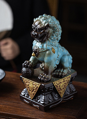 中式陶瓷石狮子摆件一对北