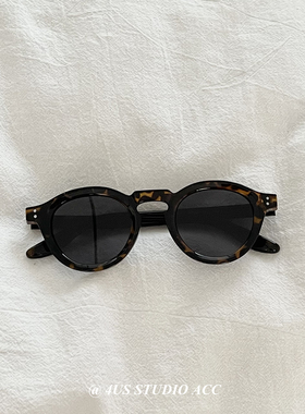 夏季遮阳bi备时髦复古圆框墨镜