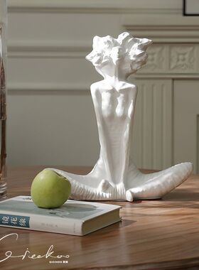 现代中古风意式抽象人物摆件