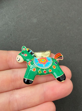 中式风马上有钱马卡通造型别针胸针
