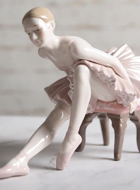 外贸西班牙雅致高温手绘陶瓷芭蕾舞女孩礼物瓷偶人物摆件装饰品