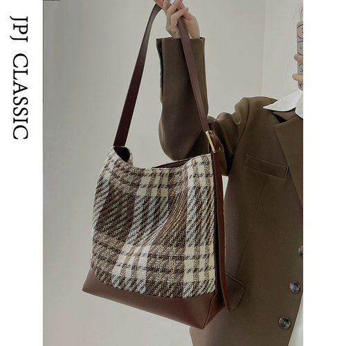 Небольшая дизайнерская демисезонная кожаная вместительная и большая сумка через плечо, универсальная сумка подмышку, из хлопка и льна