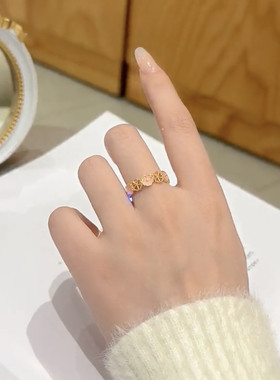 2024年新款春季桃花镂空戒指女小众设计感精致开口戒个性食指环