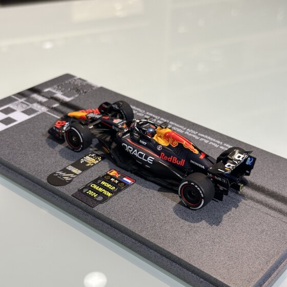 Now 1 43 Spark Verstappen Las Vegas with P board F1 championship 2024 car model