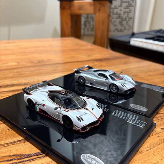 Pre 1 43 LCD Pagani Huaya r alloy full car model collection ornaments