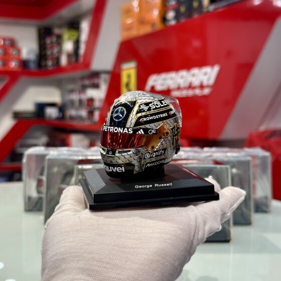 Pre 1 5 Spark Russell Mercedes F1 2025 Chinese Grand Prix special painted helmet model collection