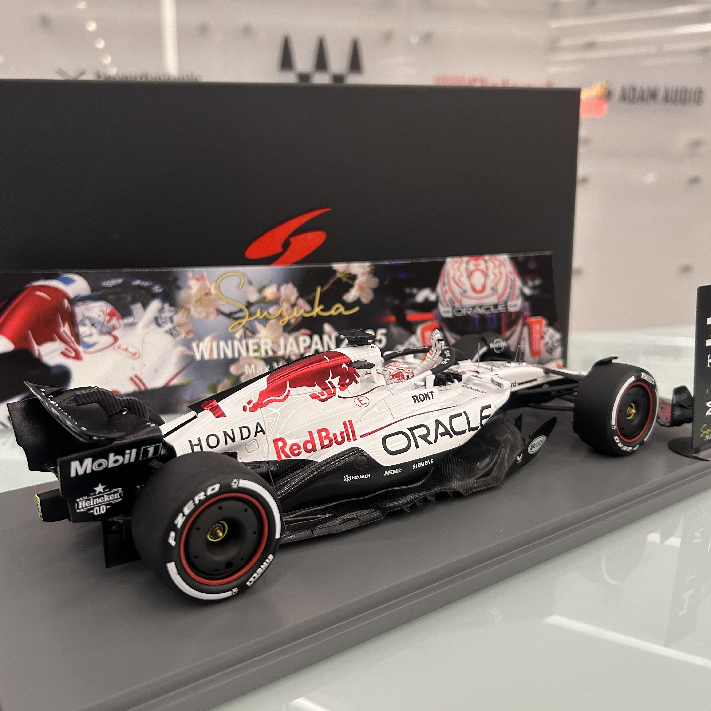 预1:18/43 Spark 红牛F1 RB21维斯塔潘日本夺冠特涂2025车模,淘宝优惠券,粉丝福利购,淘宝优惠卷