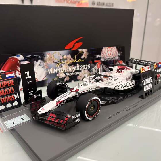Pre-1 18/43 Spark Red Bull F1 RB21 Verstappen Japan Championship Special Paint 2025 Car Model