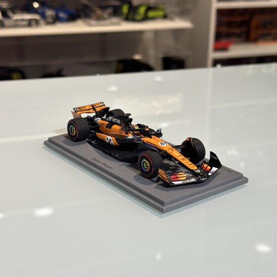 Now 1 43 SPARK Piastri MCL39 British special paint second Spanish special paint championship car model