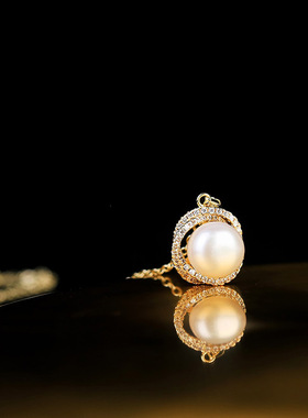 满钻圆圈山茶花淡水珍珠吊坠