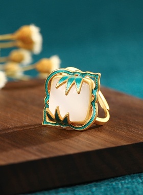 庙会夜市热卖小饰品国潮珐琅彩竹报平安节节白玉复古宫廷戒指