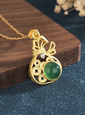 时尚潮人配饰 中国风设计镀24K金水瓶钱袋项链镶嵌天然玉髓项饰