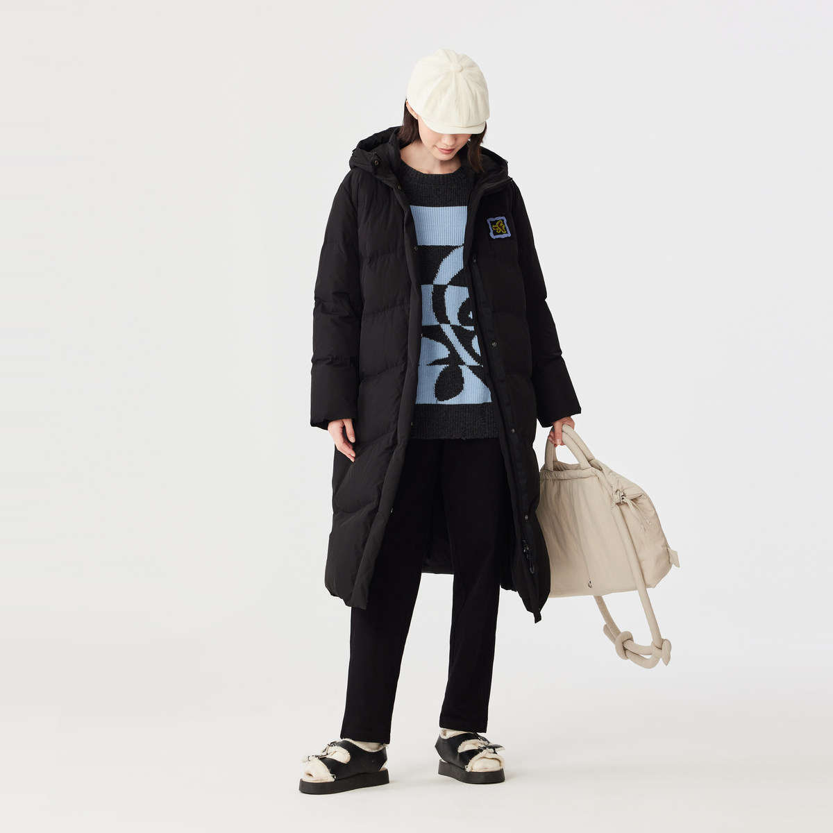 飞鸟和新酒商场同款女装新款黑色带帽长款羽绒服女FZ470012054