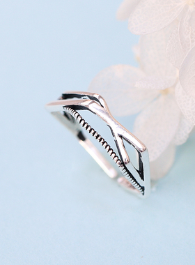银交叉线条戒指简约多层菱形S925