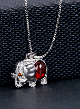 复古时尚风红色石榴石小巧锁骨链