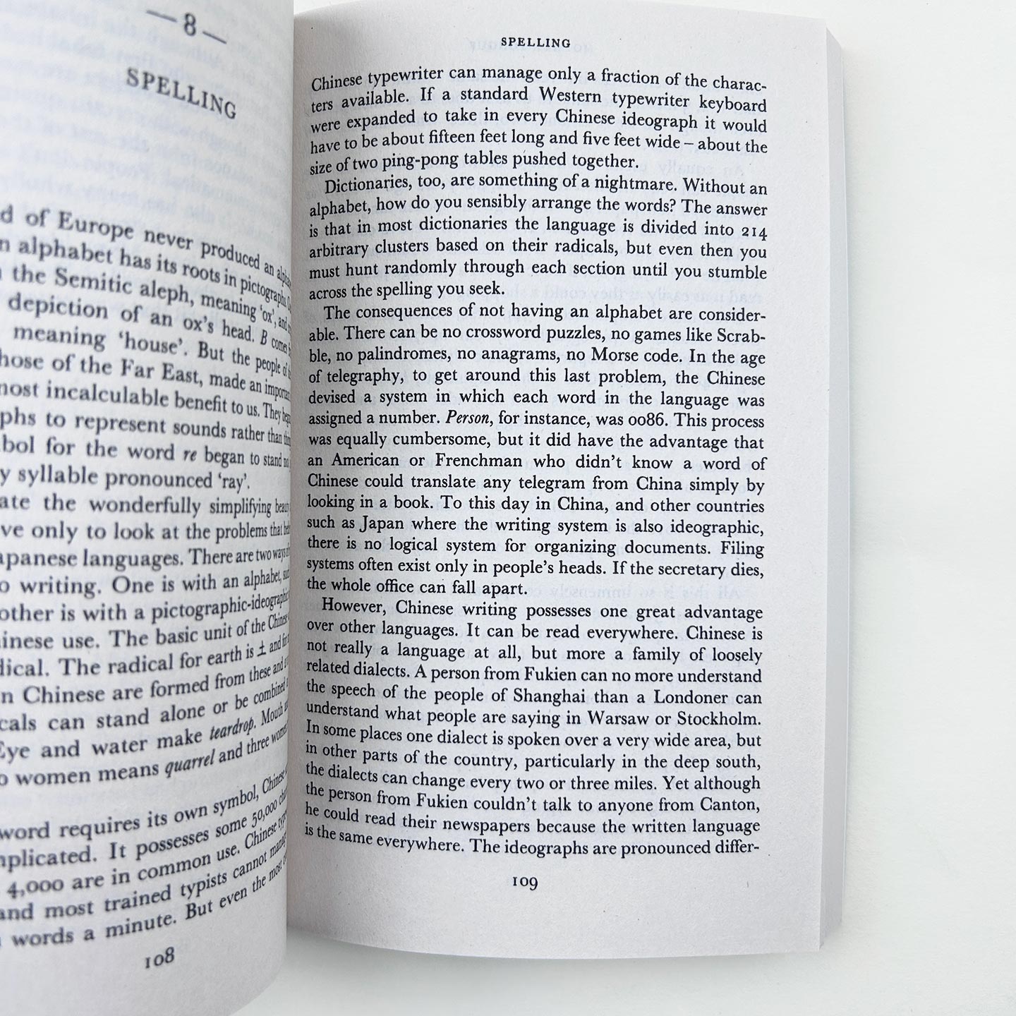 布莱森英语简史 英文原版 Mother Tongue The Story of the English Language 母语英语的故事英文版 英式笑话风格的英语百科全书