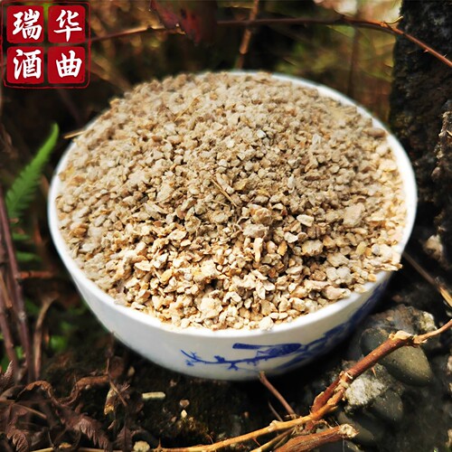传统五粮型熟料发酵大曲酒曲酿酒酵母四川泸州手工制曲散装包邮 - 图1