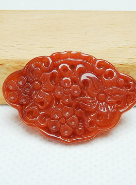 红绯色复古梅花吊饰男女玉石挂饰