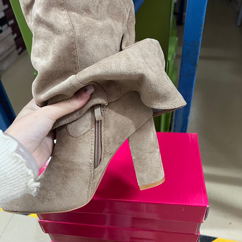 欧美风复古断码捡漏女靴尖头粗高跟皮带扣冬季显瘦长筒靴,淘宝优惠券,粉丝福利购,淘宝优惠卷