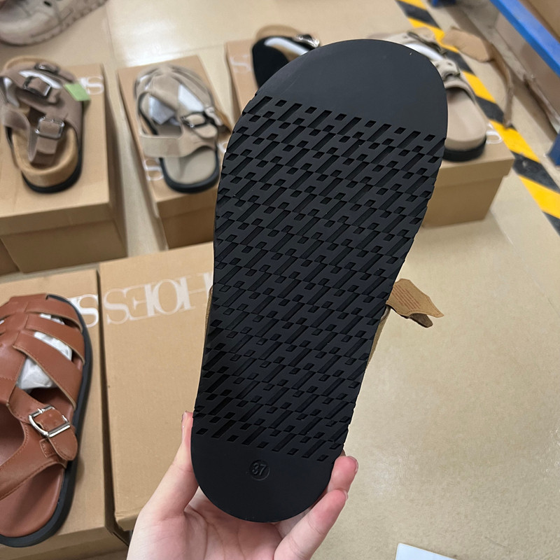 真皮！休闲风断码折扣捡漏圆头平底H型魔术贴一字带露趾凉鞋,淘宝优惠券,粉丝福利购,淘宝优惠卷