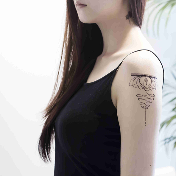 日式花臂几何图案韩国手臂性感锁骨纹身贴男持久女防水仿真刺青 妞觅原创纹身贴 淘优券