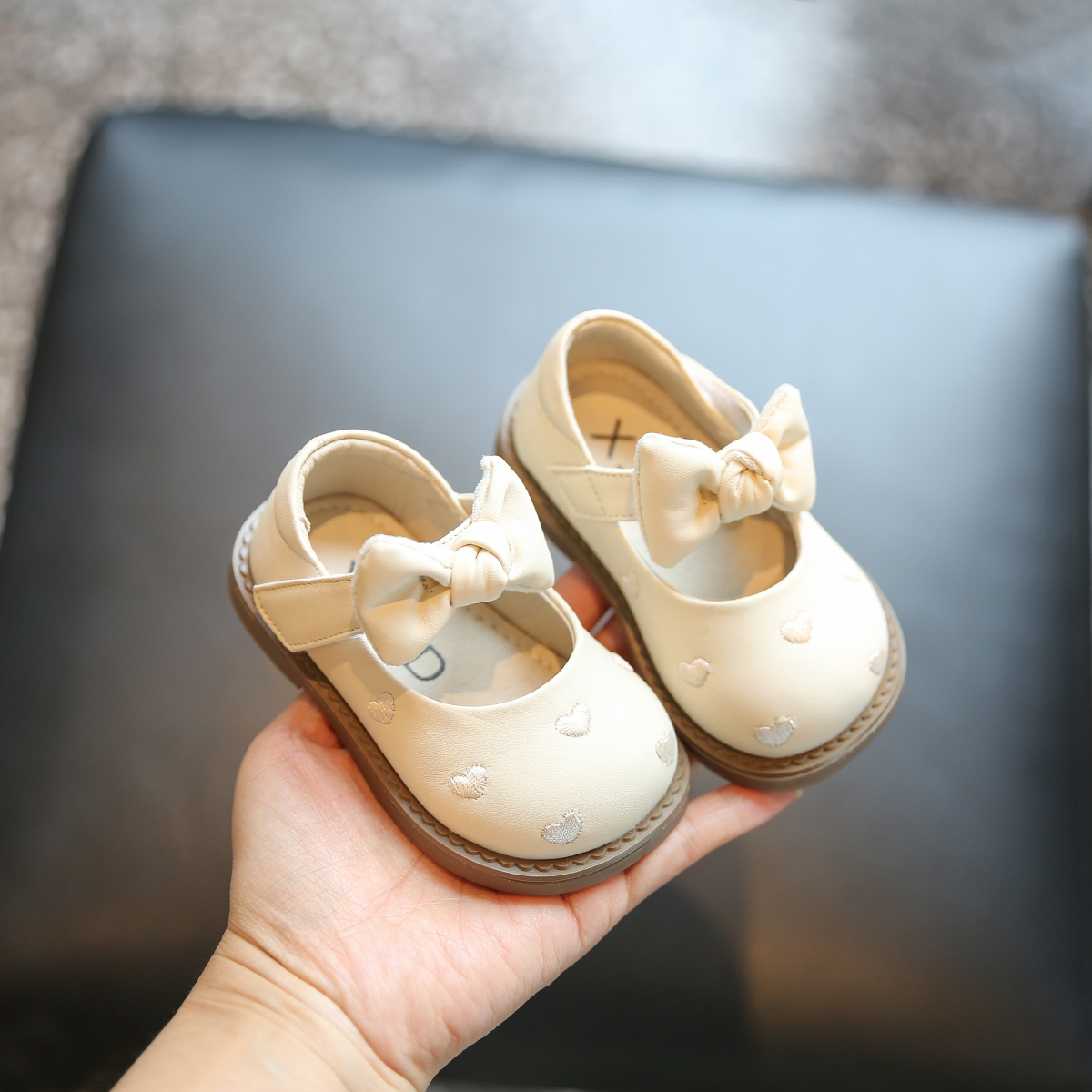 女宝宝鞋子软底婴儿学步鞋小童公主鞋秋冬1一2-3岁真皮女童小皮鞋 - 图0