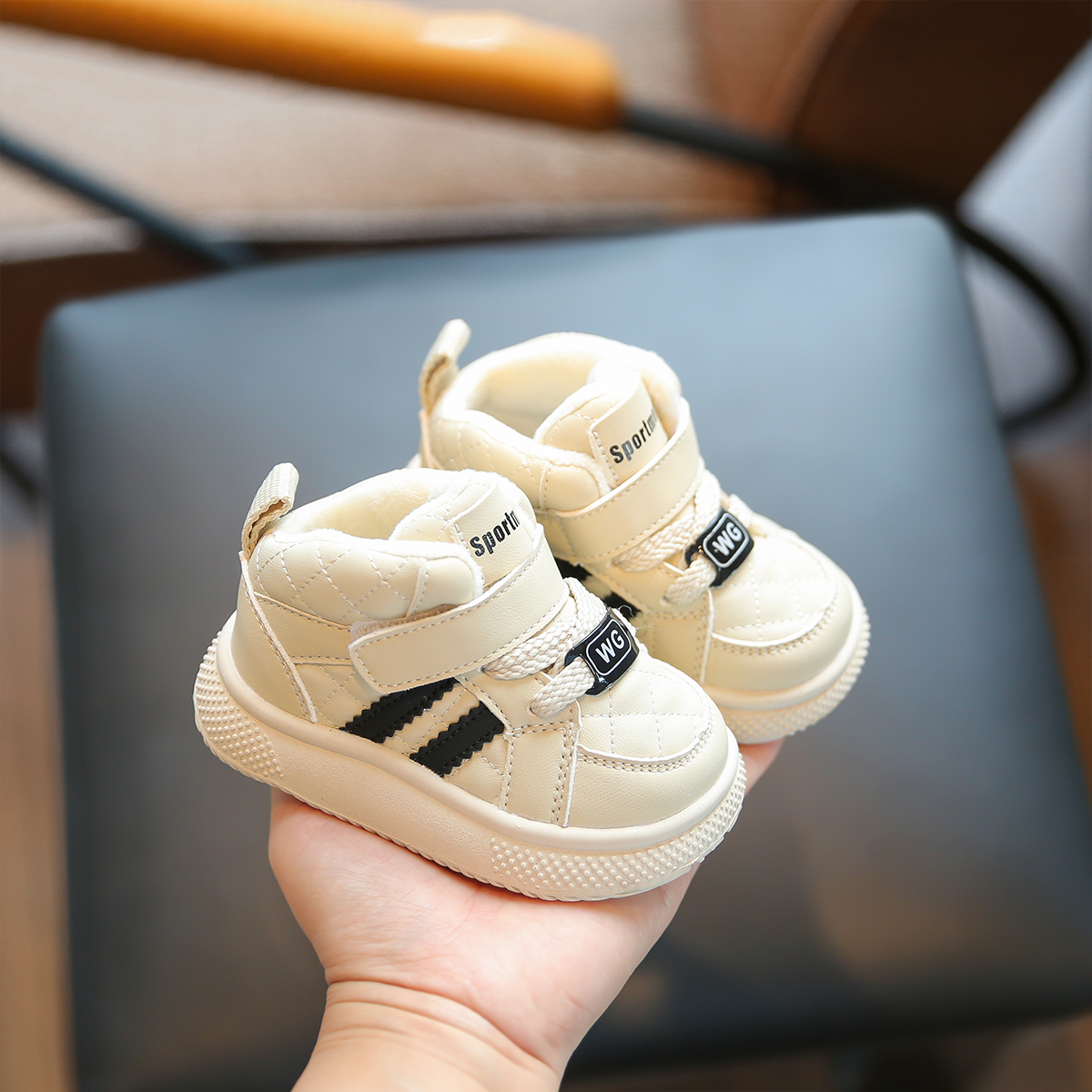 婴儿棉鞋冬季软底2023新款加绒保暖一岁男宝宝学步鞋高帮女童鞋子-第3张图片-提都小院