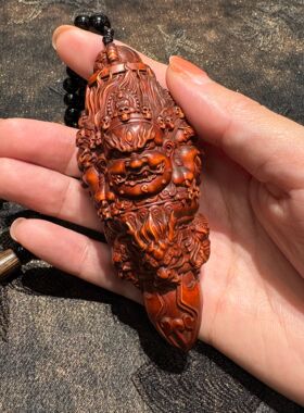 精雕黄杨木仿古做旧大黑天金刚降魔杵手把件车挂文玩礼品